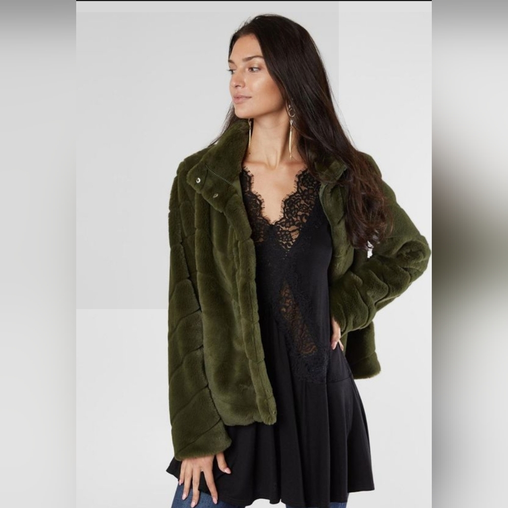 Ci SONO CHIC FUR BOMBER JACKET Size S